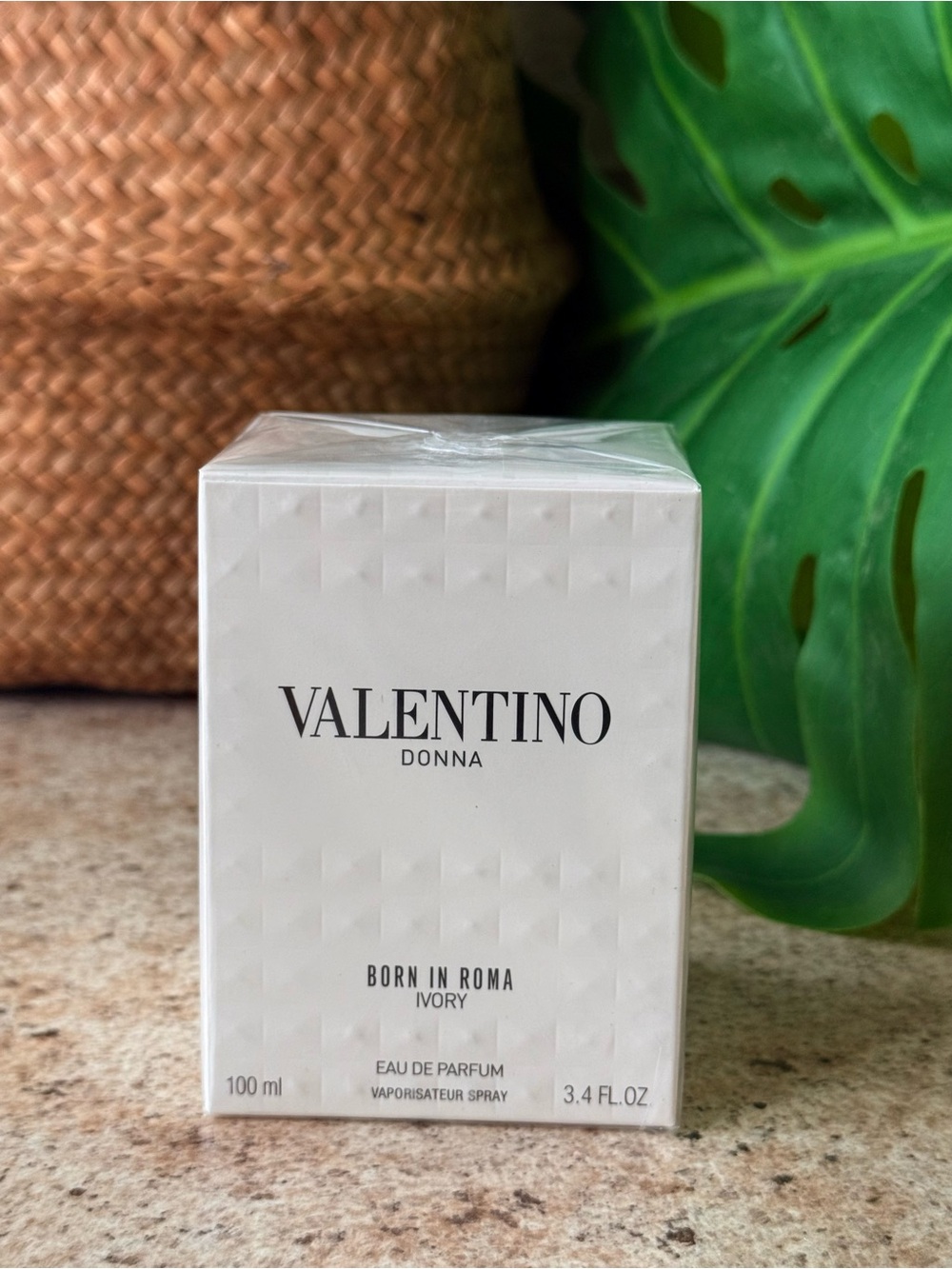 Valentino Donna Born in Roma Ivory - Cream White Box